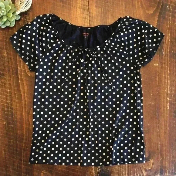 Joe Fresh | Black Shirt Sleeve Blouse with White Daisies, Tie at Neck - Picture 1 of 4